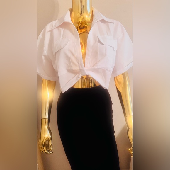 Micas Trendy White Crop Shirt Button-Up Collared Short Sleeve, NWT - Picture 3 of 10